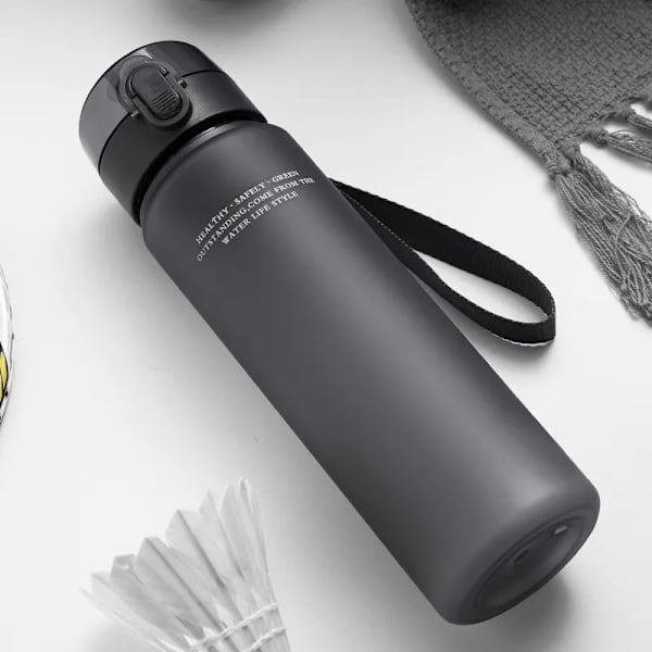 BPA-fri läckagesäker sportvattenflaska Högkvalitativ rundtur Vandring Bärbar Mina favoritdrinkflaskor 400 ml Red 560ml