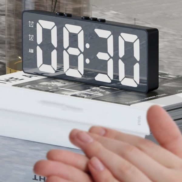 Digitaalinen (paristokäyttöinen) tai USB-virralla toimiva pöytäkello, torkkutoiminto, yötila, 12/24 tuntia, elektroninen LED-kello Black
