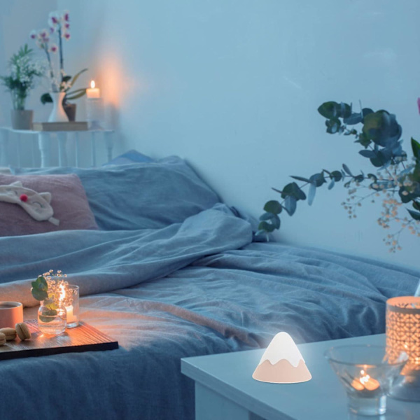 LED Natlampe til Børneværelse, Genopladelig Natlampe i Form af Snedækket Bjerg, Sengelampe til Børn (Pink)