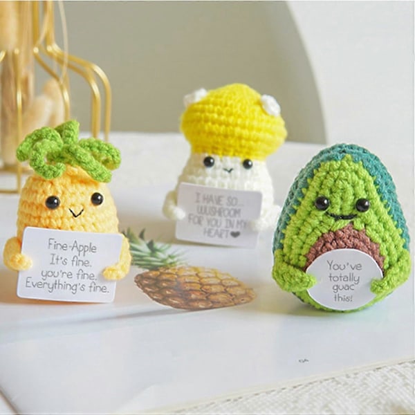 Mini Rolig Positiv Potatis, Mjuk Ull Stickad Leksak 3 Tum Söta Virkade Dockor med Positivt Kort Dekoration Uppmuntran Stöd för Födelsedagsrums Dekoration Pickle-1pcs