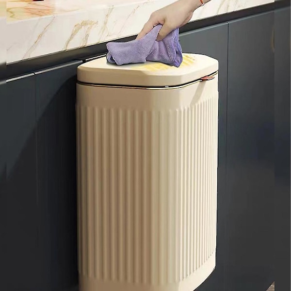 Søppelbøtte i rustfritt stål - Slitesterk og stilig kjøkkenessensiell black Roman pattern