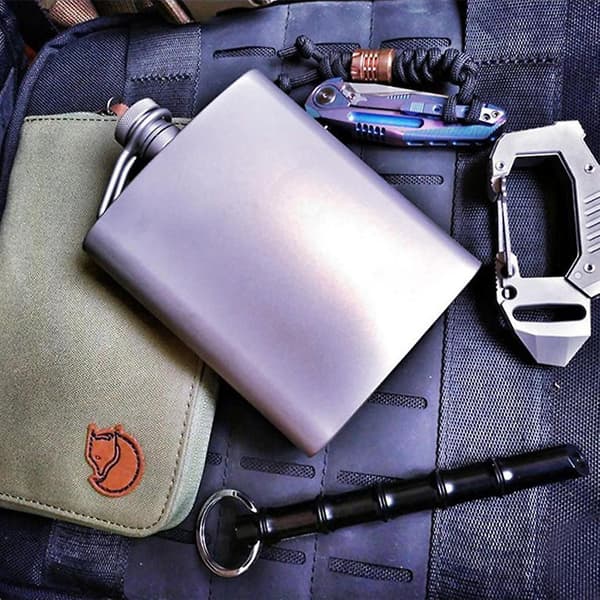 Titanium Lommeflaske Vinbeholder til Camping Vandreture Rejser Have Silver 260ml