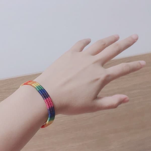 2 kpl Rainbow Pride -rannekoru käsintehty punottu ystävyysranneke white