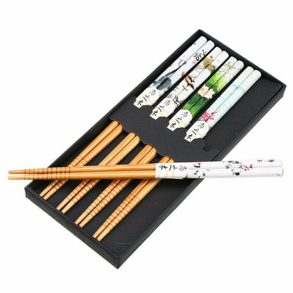 Sushi-syömäpuikot bambusta ja nuudeleille