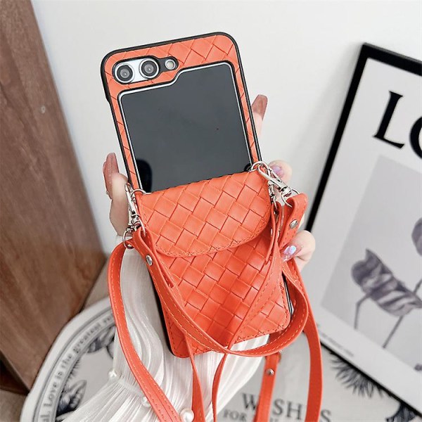 Z Flip 5 -kotelo, nahkainen lompakkokotelo yhteensopiva Samsung Galaxy Z Flip 5:n kanssa, rannehihna crossbody-hihnalla naisille ja tytöille Orange