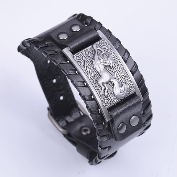 Justerbart sort læderarmbånd med vikingræv og keltisk knudemønster