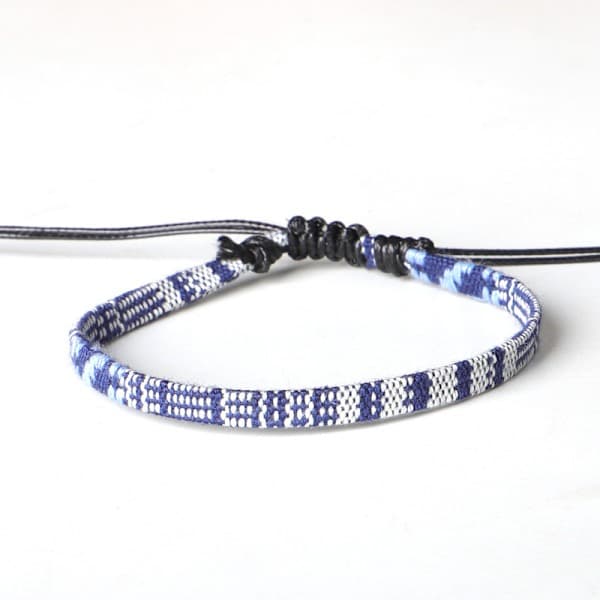 Stykke surferarmbånd til mænd og kvinder - boho hippie - strand og