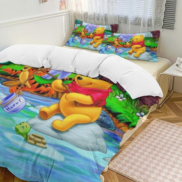 v506 Nalle Puh 3-delat Bäddset för Enkelsäng - Inkluderar 1 Enkelt Täcke och 2 Örngott - Färgbeständig Mikrofiber - Nalle Puh io506 135x200cm 53x78in