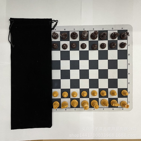 Dragkedja väska sammet väska musmatta schackbräda trä färg kaffe färg gul plast schack set 30cm ca 18 (kung höjd 49mm)