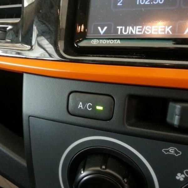 Auton ilmastointilaitteen kytkinpainike Toyota Hilux Vigo 2004-2015 846600k010
