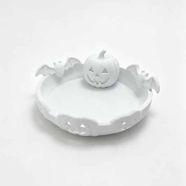 3D-printad Halloween-godisburk med dödgrävarpumpa, gul pumpatallrik