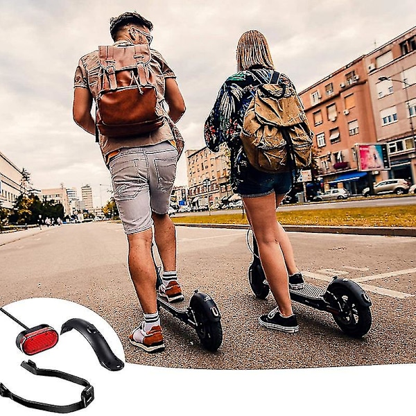 Bakskjerm og Brakett Tilbehør med Baklykt for M365/M365 Pro Scooter med Skruer og Skruehetter Black