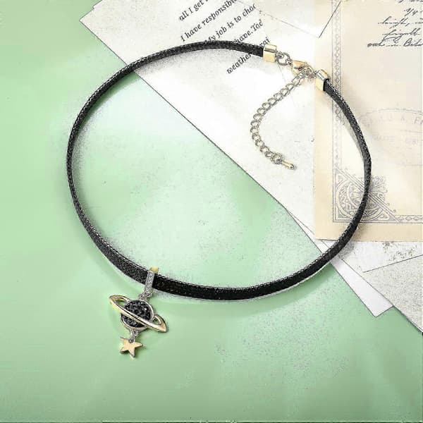 Sort læder choker halskæde til kvinder - Trendy justerbart design