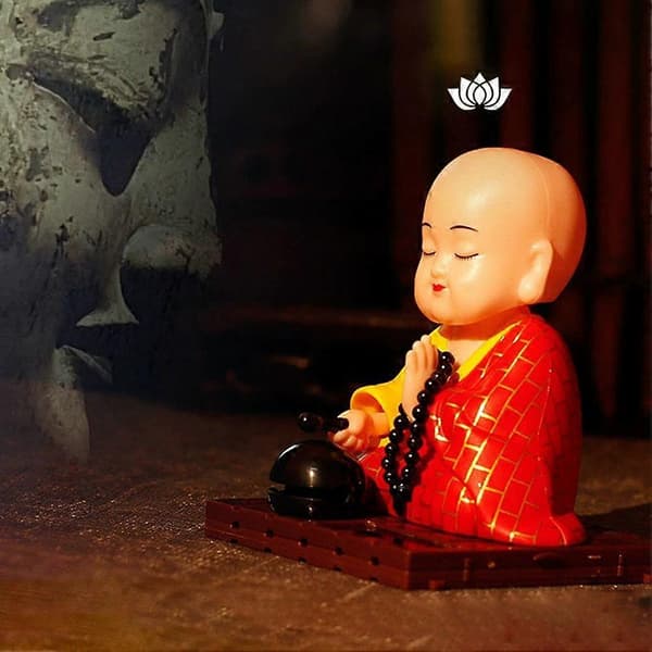 Buddha Bobble Head Solcelledrevne Små Leende Buddha-figurer Green