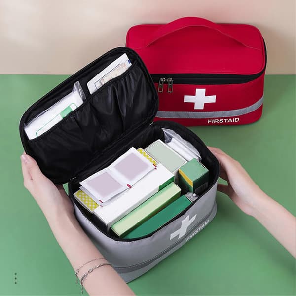 First Aid Kit with Reinforced Handle, Large Capacity, Reflective Strip, Compartment Design, Zipper, Oxford Cloth, First Aid Storage Blue Blue M