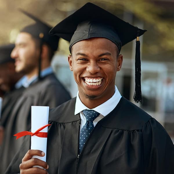 Studenterhue, kandidathue, eksamenshue, universitetsafslutning