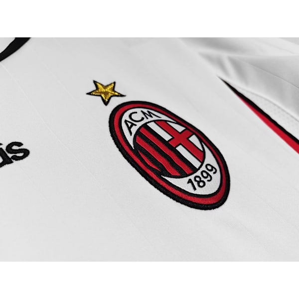 AC Milan Kotipelipaita Harjoitusasu 22 - Kaka Nesta Maldini Inzaghi Pirlo -a