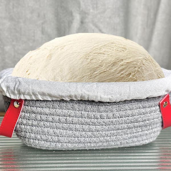 Bread Proofing Baskets for Baking Bread - Bread Bowl with Liner - Professional Reusable Kitchen Container (26*26*14cm)