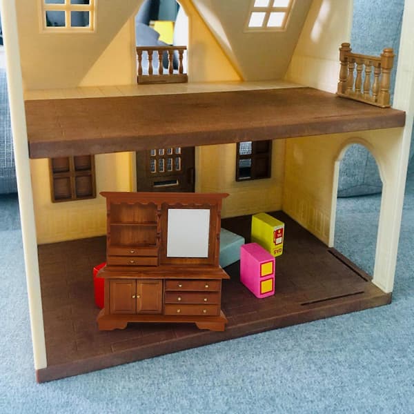Miniature trækommode til dukkehus skabsmodel dekoration