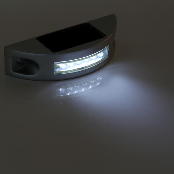 Cast Aluminum Solar 6 LED Waterproof Driveway Path Light Road Step Lamp White