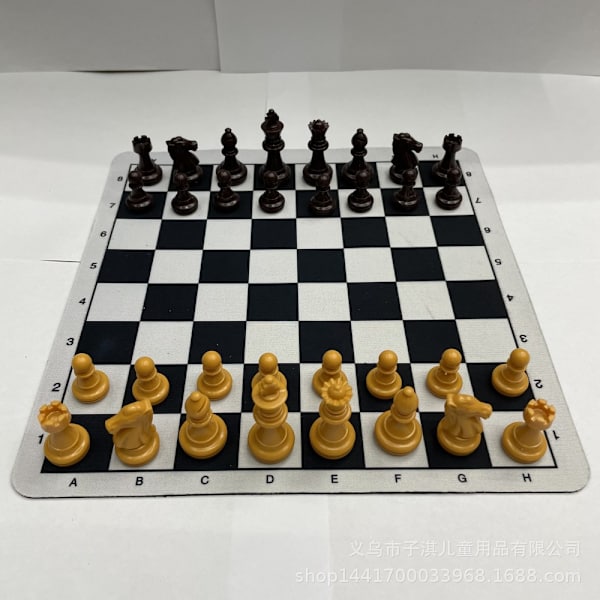 Kiristysnauhapussi samettipussi hiirimatto shakkilauta puun väri kahvin väri keltainen muovinen shakkisarja 30cm noin 18 (kuninkaan korkeus 49mm)
