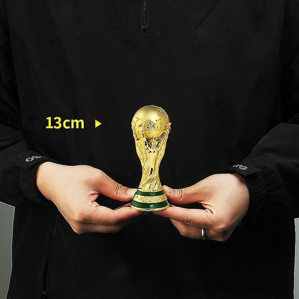 Jalkapallon MM-kisat Jalkapallo Qatar 2022 Gold Trophy Urheilumuistoesineet Jalkapallofanien kopio 13cm