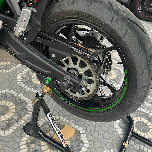 Otwoo för Kawasaki Er6n Er 6n Er-6n 2006-2016 Er6f Er-6f 2009-2011 Motorcykel Cnc Svingarm Spolar Slider Stativ Skruvar Sliders Orange-ER6F