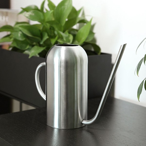 Vandkande i Rustfrit Stål - 1,5l Metal Vandkande Med Lang Tud Til At Forhindre Spild, Perfekt Vandkande Til Planter Udendørs Og Indendørs Silver