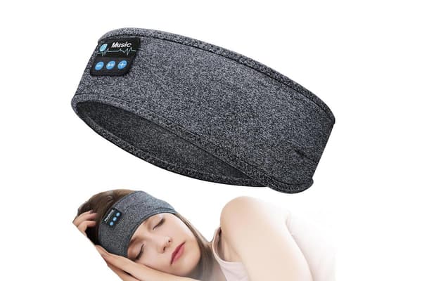 Musiksovmask och öronproppar