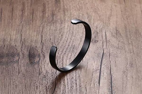 Unisex armbånd i rustfrit stål til kvinder og mænd