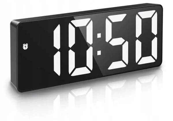 Digital klokke med alarm og termometerfunksjon