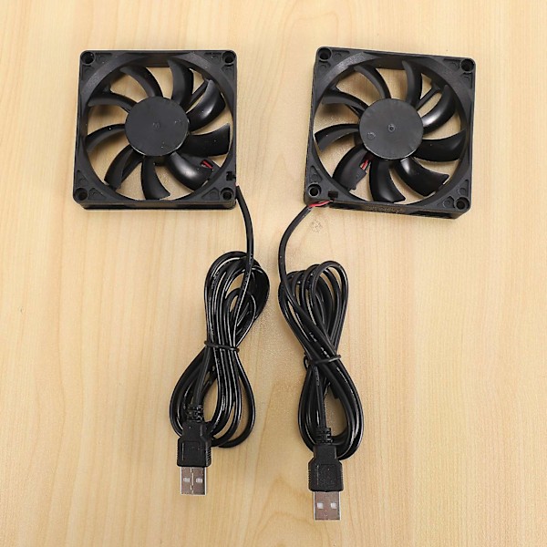 80 mm 5V USB-tuuletin 80 mm 8 cm 8015 Harjaton DC-jäähdytystuuletin PC-tietokoneen reitittimen kotelon tuuletinjäähdytin 2 kpl
