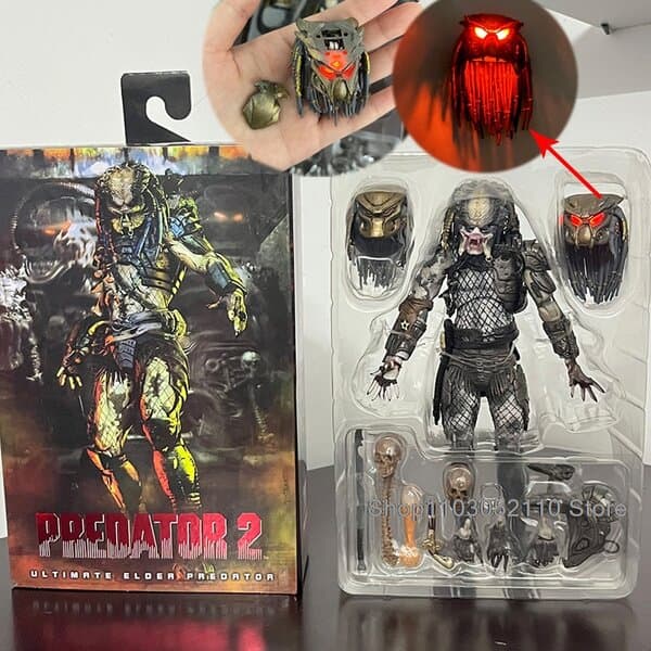 NECA Elder Predator -hahmo LED-valolla