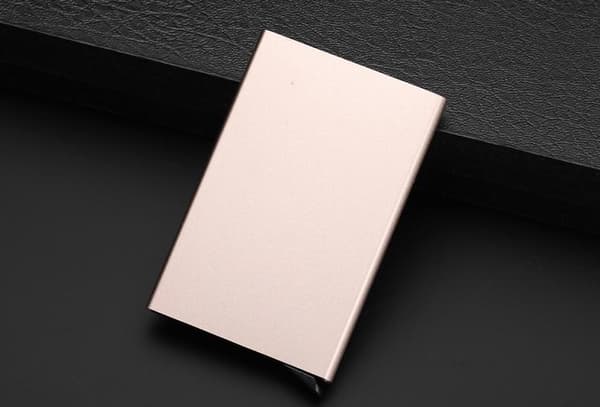 Pop-up korthållare - Aluminiumfack skyddar (RFID-säkerhet) Black