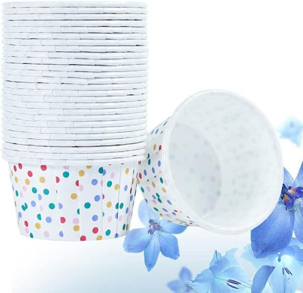 Papper mini cupcake liners - set om 100 - Mini muffins- och cupcake liners - Bakformar - cupcake wrappers - prickar - för muffins