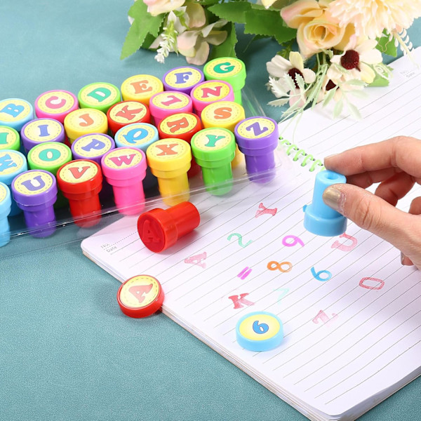 Alfabetisk Stempel Selvstempling, Tegn A til Z Lærer Stempelsett Mini Blekk Stempel for Klasserom Notatbøker DIY Håndverk