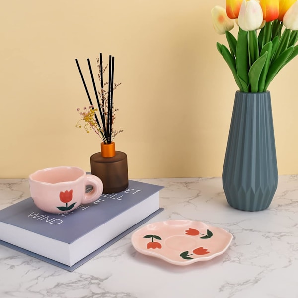 Keramisk kaffekrus med fatsett, søt kreativ kopp Unik uregelmessig fatdesign for kontor og hjem Orange