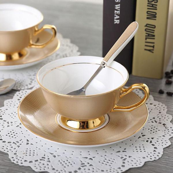 Benservisporslin Kopp och Fat Set, 6,8oz Kaffekopp för Eftermiddagste - Präglad Textur