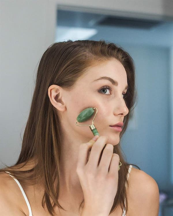 UNIQ Jade roller - Ansiktsruller for vakker hud - Rose