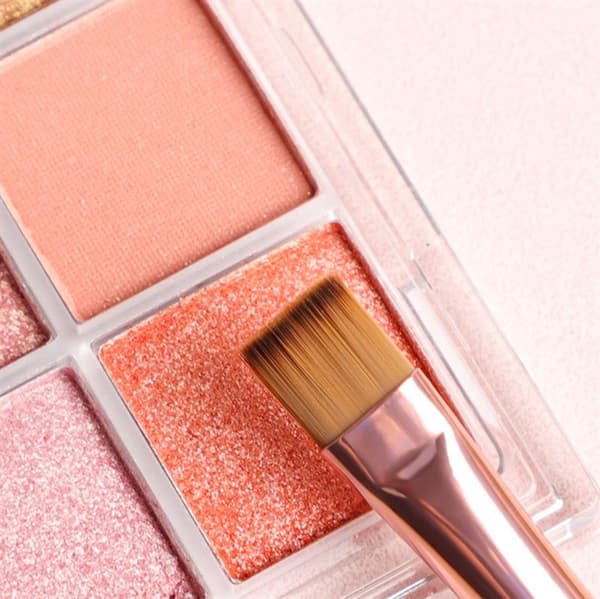 TECHNIQUE PRO INTENSE EYESHADOW MEIKKISIVELLINSARJA