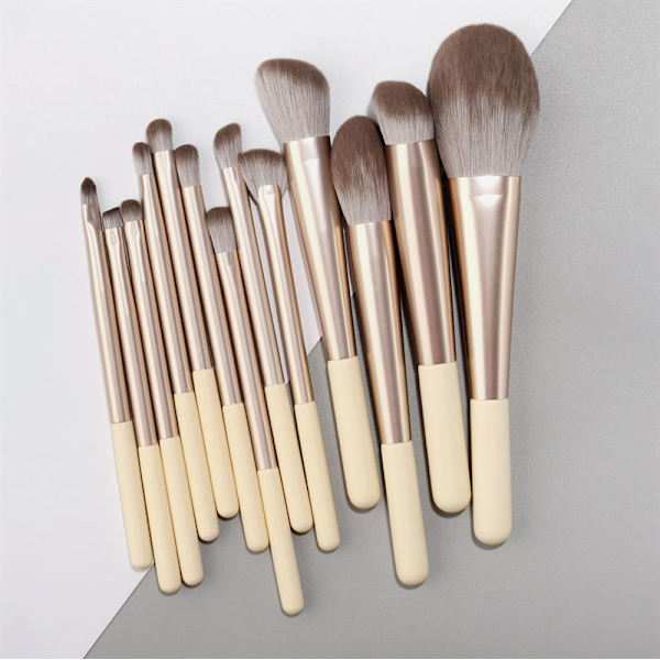 TECHNIQUE PRO SUNLIGHT SMINKBORSTSET - 13 SMINKBORSTAR