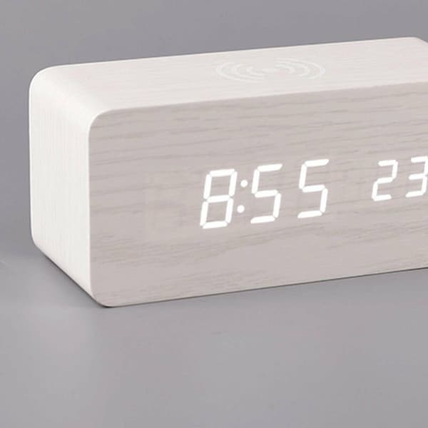 Flerfarget LED-bord med lydkontroll i tre USB/AAA datovisning - Trefarge