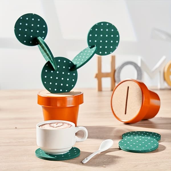 Et sæt kaktus coasters, inklusive 6 grønne coasters. green