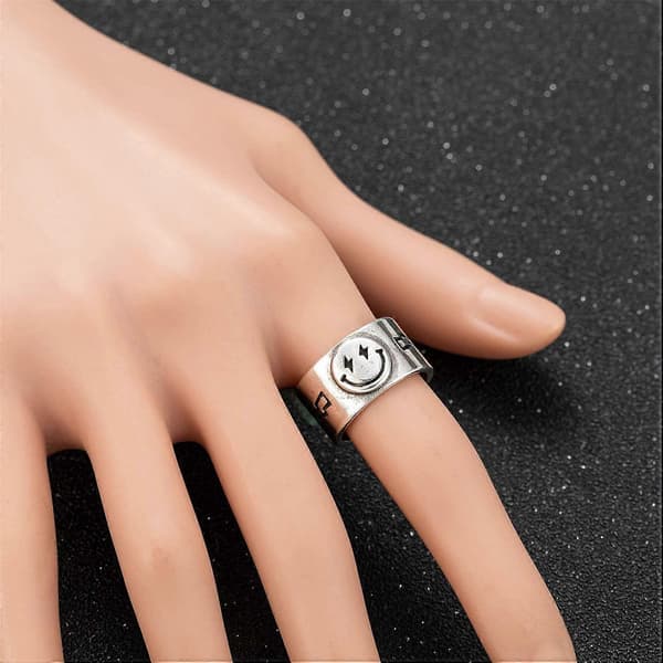 Sølv Smile Face Åben Ring til Kvinder Mænd Justerbar Bred Smilende Statement Ring Mode Fest Smykker - -