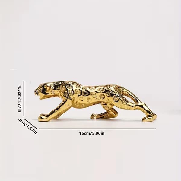 Silverpläterade leopard- eller lejonfigurer är lämpliga för placering i sovrummet. 1PC