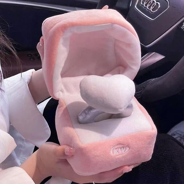 Creative Ring Box Plysj Toy Love Diamond Ring Case