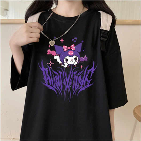 Sanrio Kuromi Anime svart grafisk t-shirt för kvinnor med kort ärm 2XL