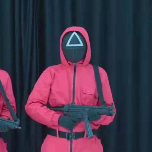 Squid Game 2 NPC-kostym Cosplay Rekvisita Jumpsuit och Bälte Outfit Maskeraddräkt Rose Red+ Triangular Mask M