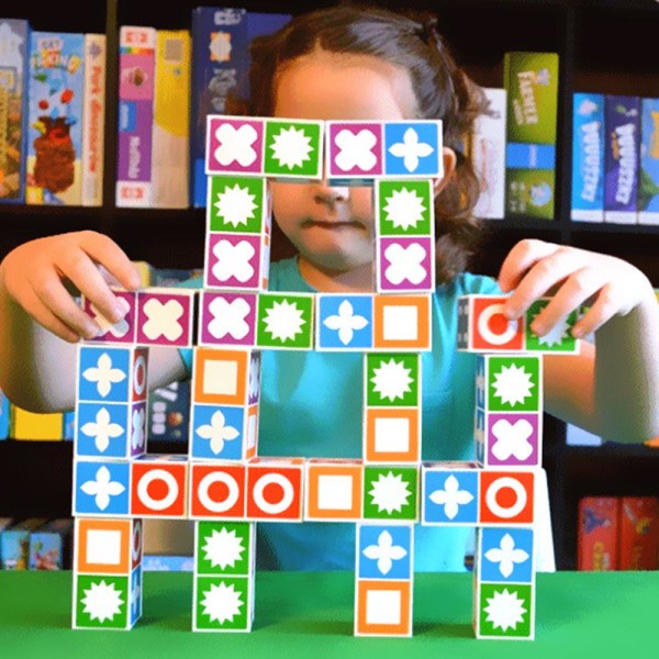 Barnleksaksutrymme Logiskt tänkande brädspel Matchande pusselspel
