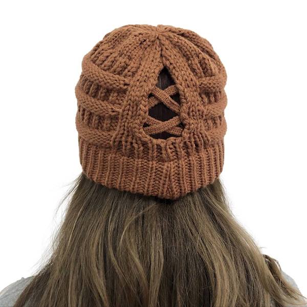 Vintervarm mössa med hästsvans för kvinnor - Stickad, slarvig skalle caramel colour